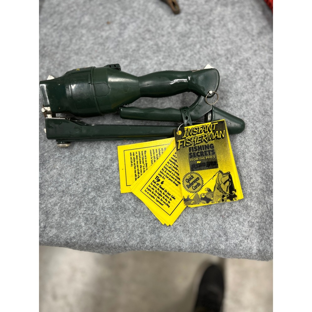 Flying Lure Instant Fisherman Unisex OS Green Pre-Owned Folding Fishing Rod